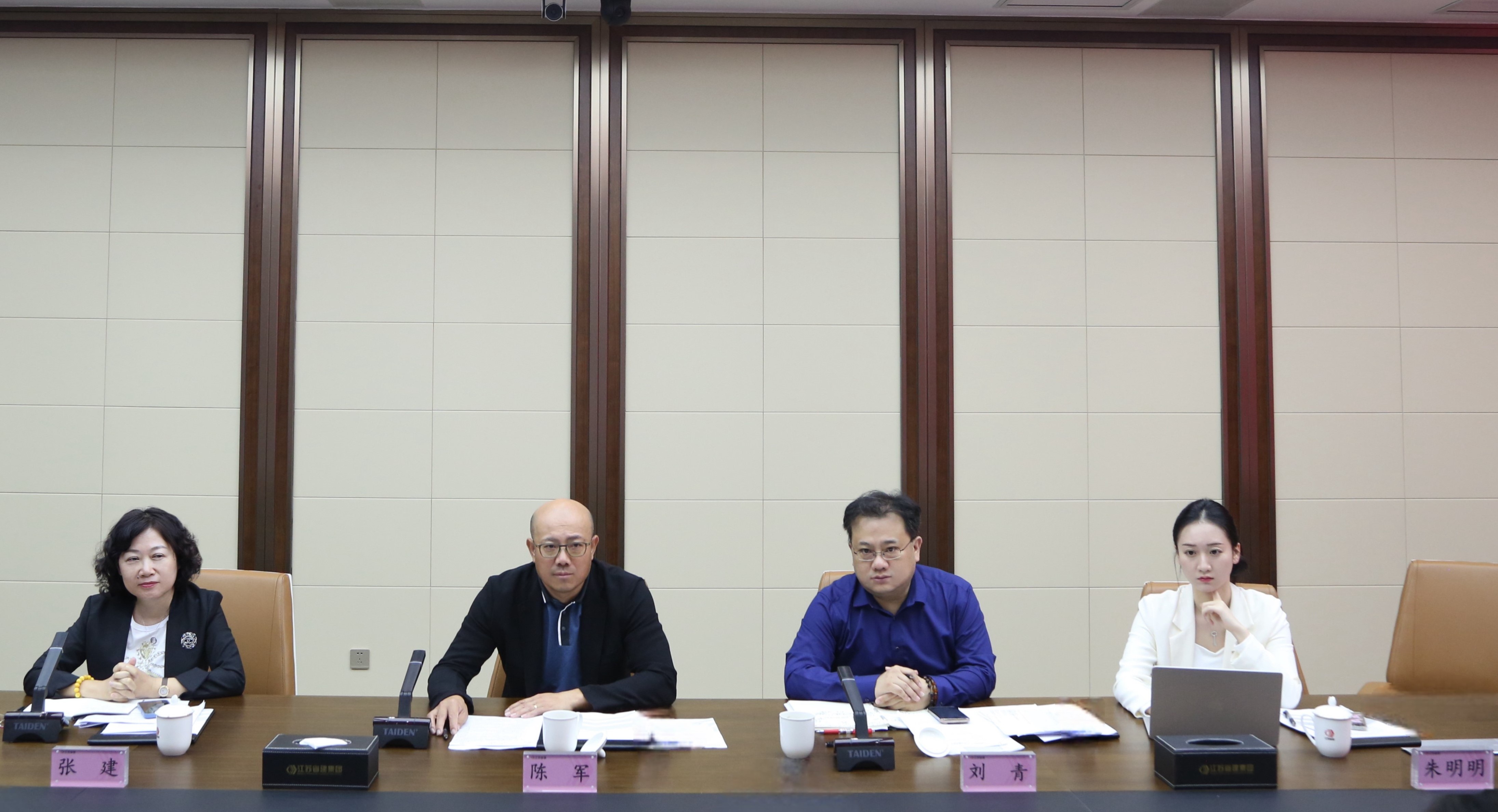 AG�콢�� (�й���½) Apple Store