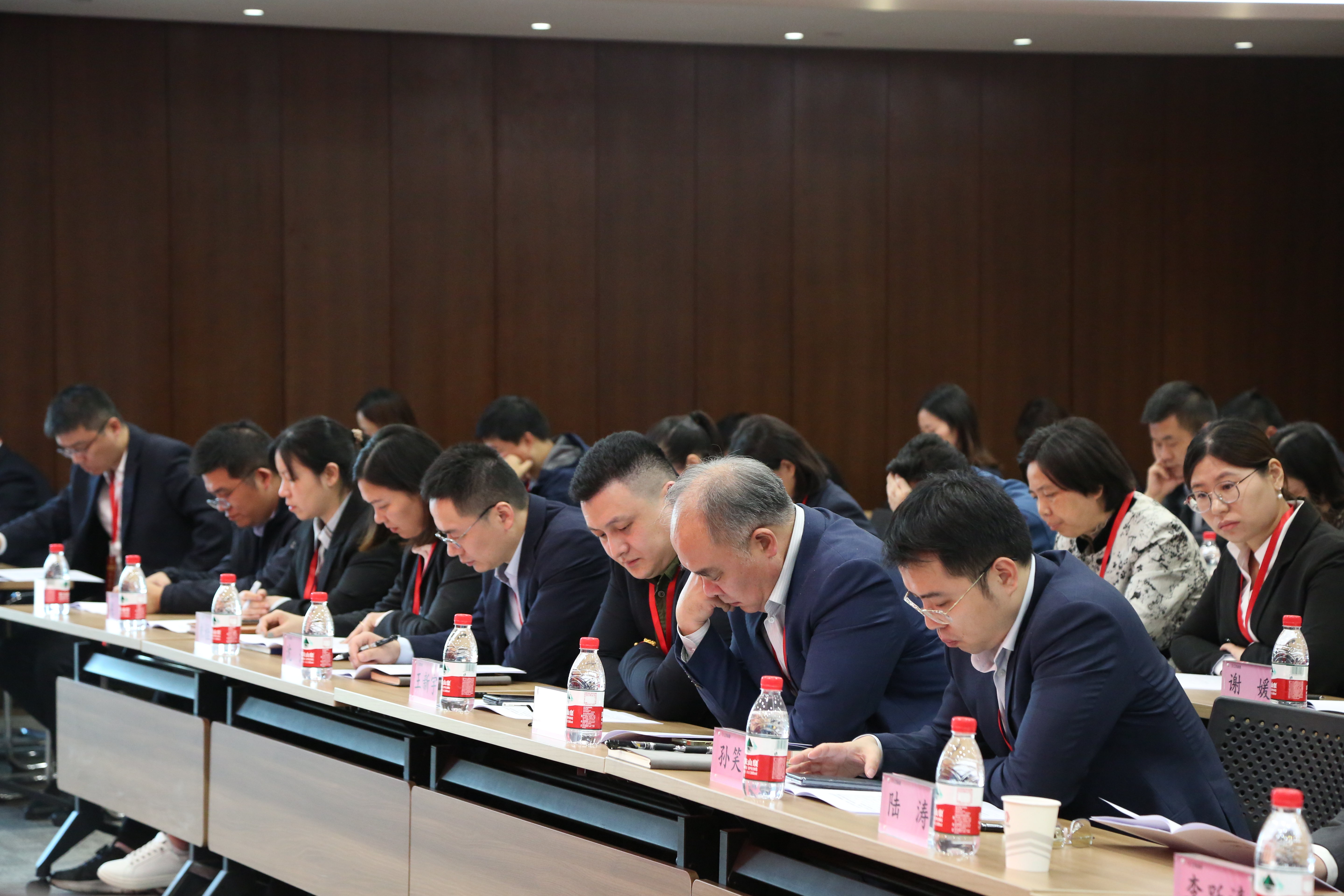 AG�콢�� (�й���½) Apple Store